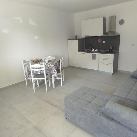 Apartment Nikolena โรวินสโก เซโล ภายนอก รูปภาพ